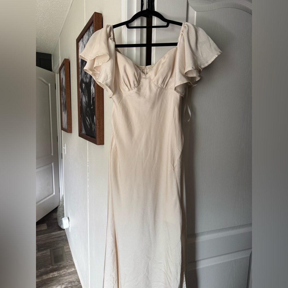 Park Avenue Flutter Sleeve Side Split Midi Dress Ivory